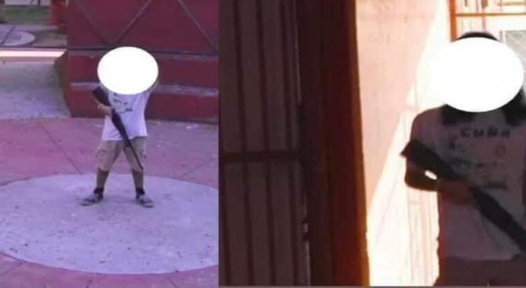 Imágenes han causado revuelo en redes sociales de un joven portando un arma de fuego en las instalaciones de la Universidad de Sonora