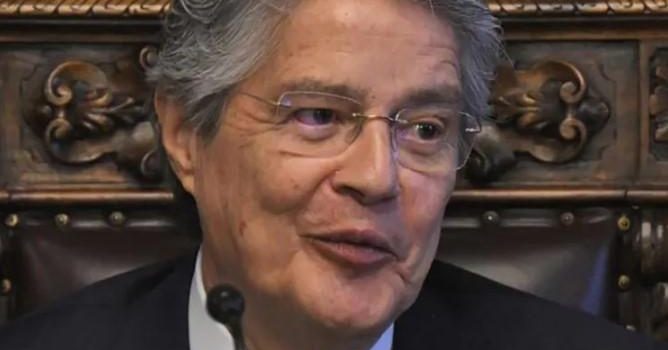 Amenaza Presidente de Ecuador con disolver Asamblea Nacional